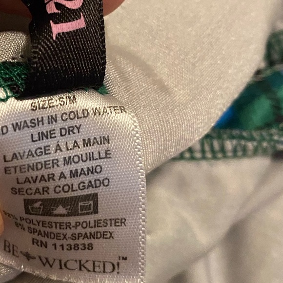 Y2K Green Mini Plaid Skirt - Picture 2 of 3